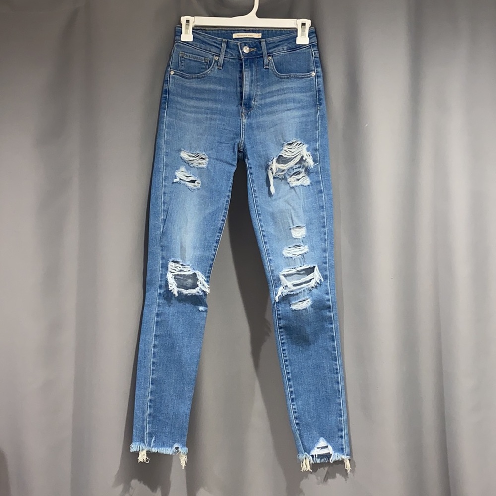 Levi’s 721 High Rise Ripped Skinny Jeans